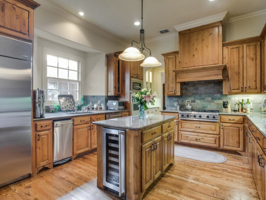 dallas home before renovations property listing real estate market dated budget-friendly kitchen makeover